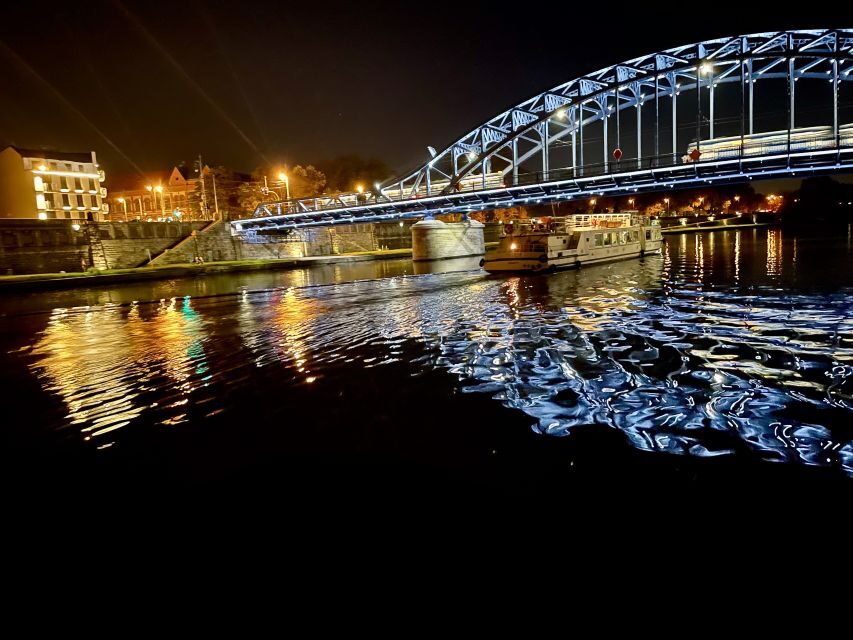 Krakow: Evening Cruise with a Glass of Wine - Key things I’d circle before you go