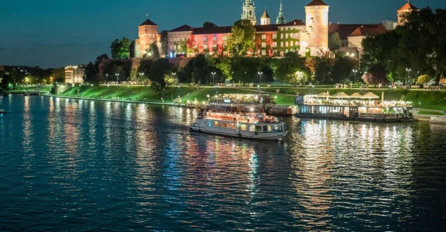 Krakow: Evening Cruise with a Glass of Wine - Upstream Views: Wawel Royal Castle, the Hill, and the Convent Area