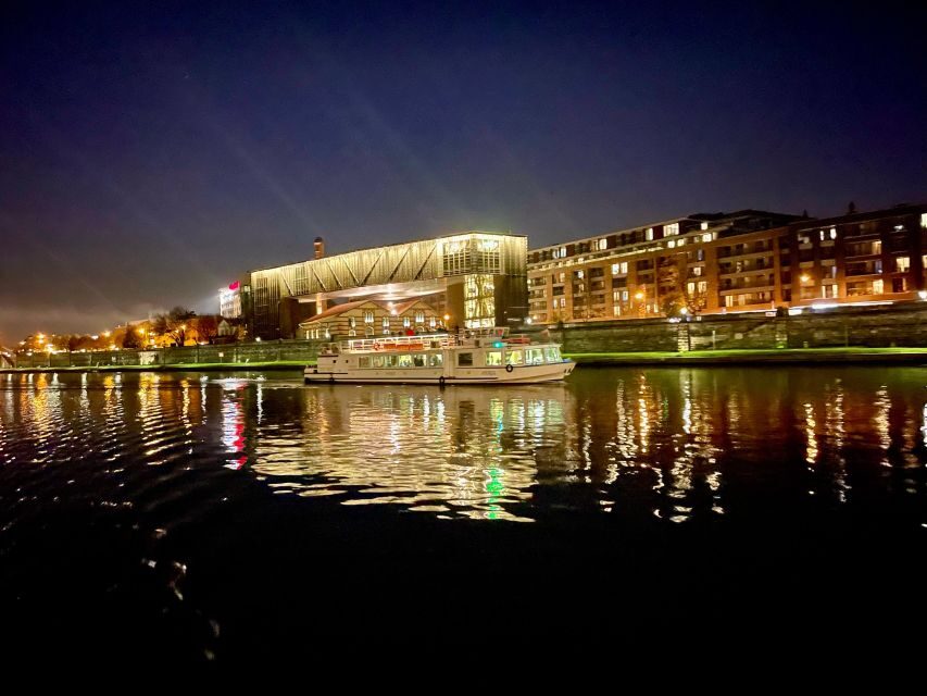 Kraków: Evening or Night River Cruise - Dabie and Manggha Centre: finishing with a different kind of Krakow
