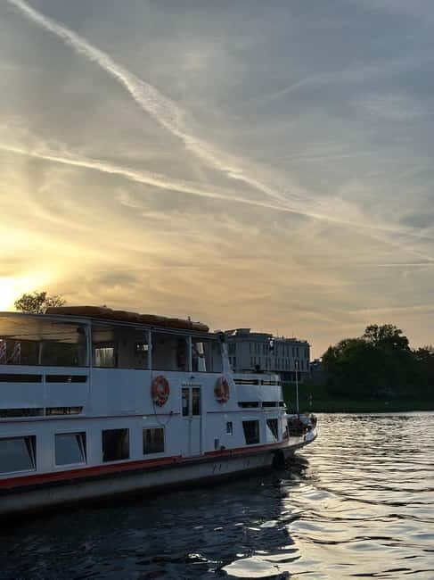 Krakow: Evening or Night Sightseeing Cruise - Kazimierz Illuminated: Seeing a Different Krakow Side