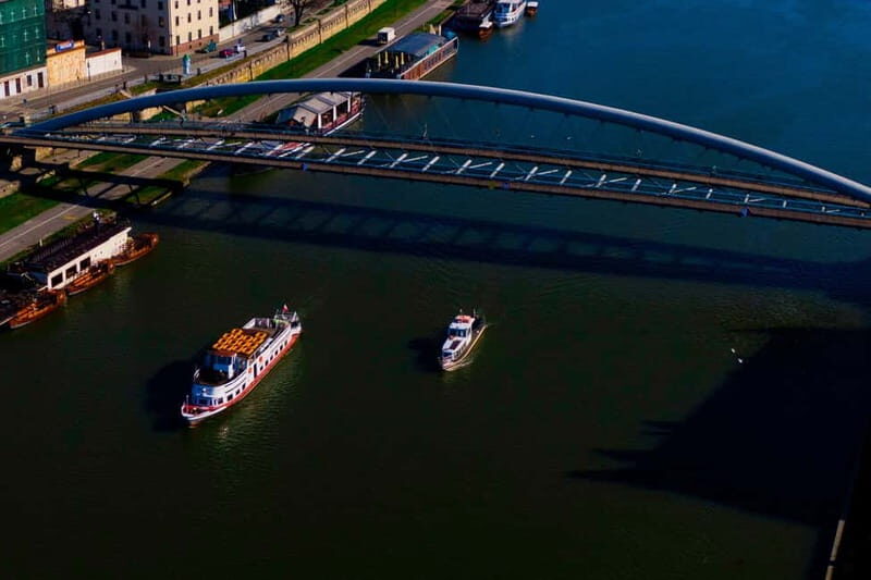 Krakow: Evening or Night Sightseeing Cruise - Finding the Wawel Marina Near Grundwald Bridge (No Hotel Pickup)