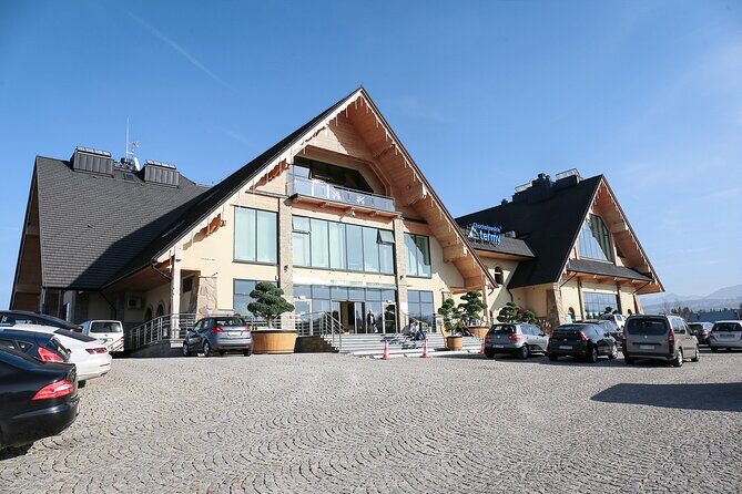 Kraków: Explore Zakopane Tatra Mountain and optional Thermal Bath - Guides and group vibe: communication, pacing, and the human touch