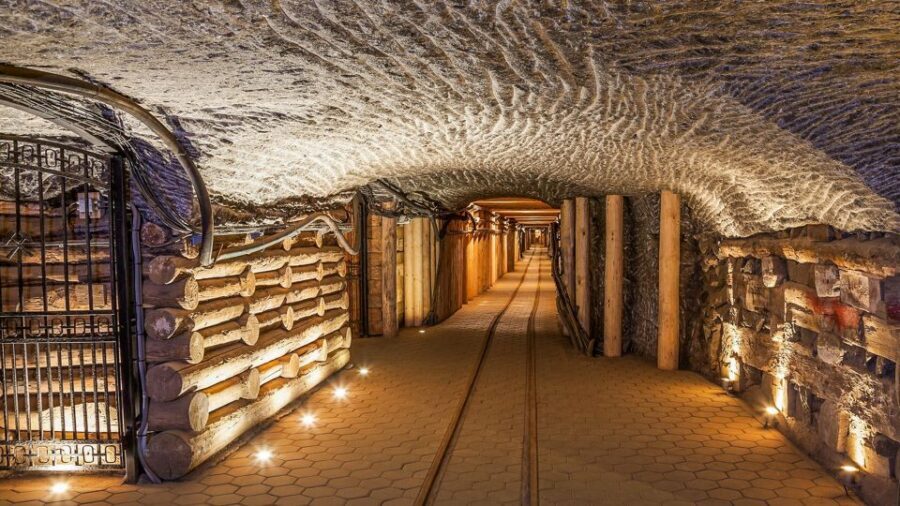 Krakow: Full-Day Auschwitz-Birkenau & Salt Mine Guided Tour - The Drive Breaks: Why They Matter on a 12-Hour Route