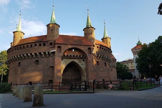 Krakow Grand City Tour by golf cart - All 3 districts - Jewish Quarter Stops: Synagogues, Szeroka Street, and Helena Rubinstein’s House