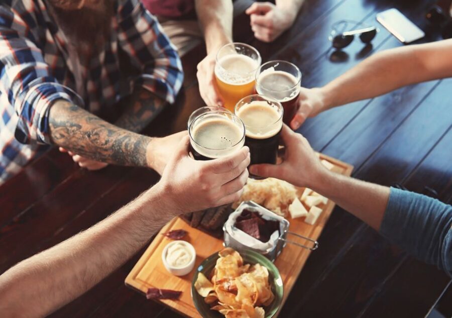 Krakow: Guided Craft Beer Tour - Starting at Krakow’s Old Synagogue, then heading straight for piwo