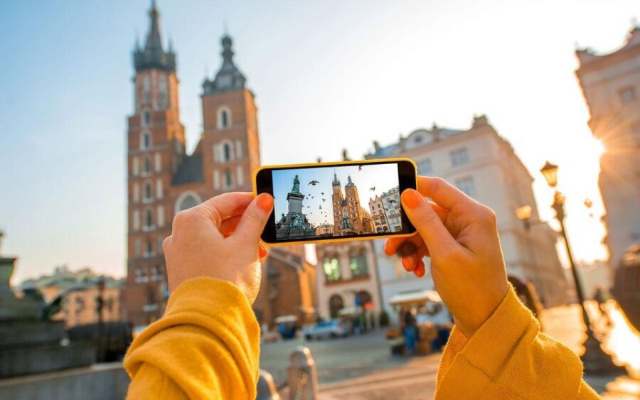 Krakow: Guided Old Town Tour - Starting at plac Szczepański: how the walk sets your bearings