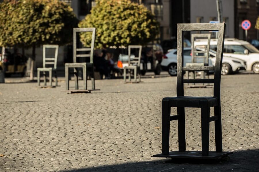 Krakow: Guided Tour of the Jewish Ghetto - Key highlights that hit hardest