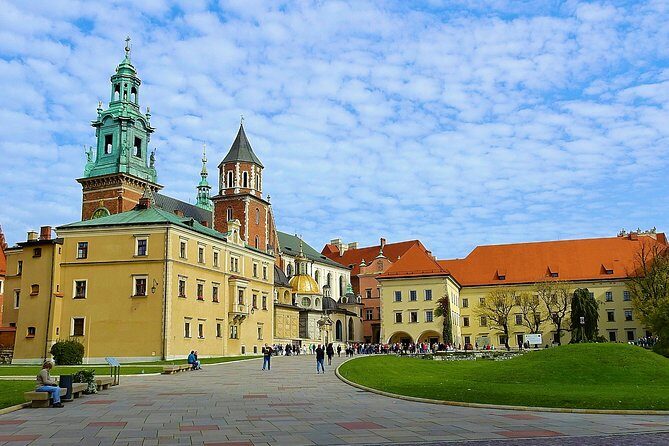 Krakow: Guided Tour of Wawel Castle & Cathedral - Why Wawel Castle and Cathedral belong on your Krakow plan