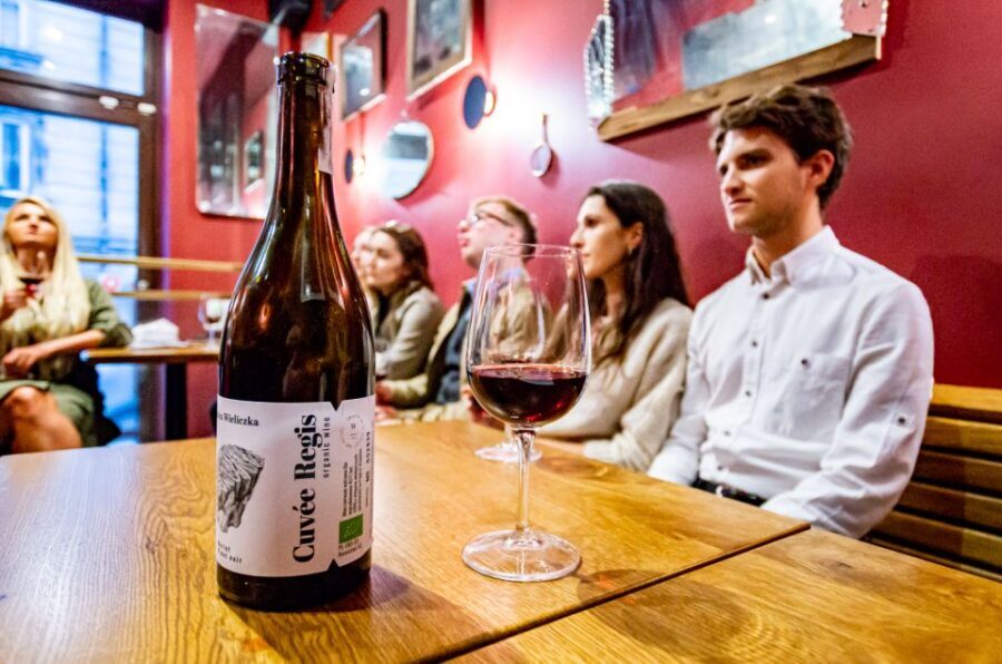 Krakow: Guided Wine Bar Tour with Tastings and Snacks - Wine bar stops around Old Town: what you actually learn at each tasting
