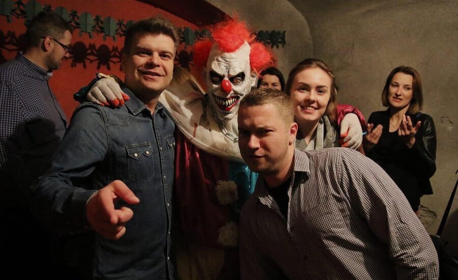 Krakow: Horror House with Actors (Choose Your Fear Level) - Safety Rules You Should Actually Read (Yes, All of Them)