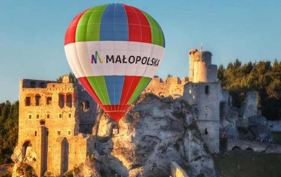 Kraków: Hot Air Balloon Exclusive Tour with Champagne - Price: Does $671 per Group Feel Like a Deal?