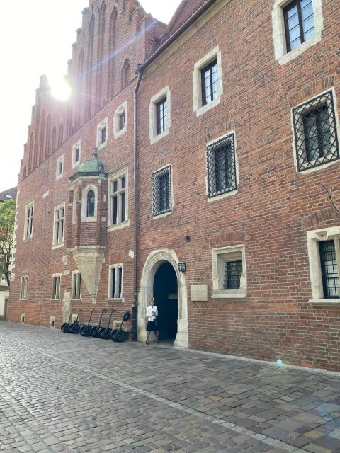 Kraków in a nutshell - walking tour - Florian Gate, Jagiellonian University, and the City’s Thinking Ahead