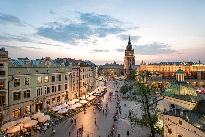 Krakow in One Day: City Tour by Electric Car - Kazimierz: stepping into a different Krakow
