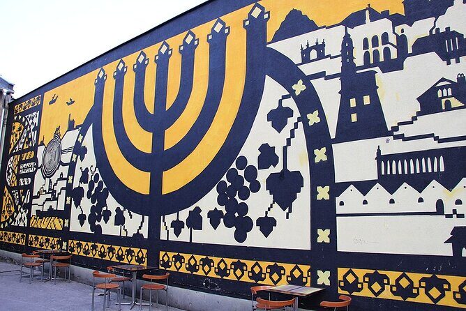 Krakow: Jewish Museum Galicja - Skip the line Ticket - How to Read the Photos Like You Mean It