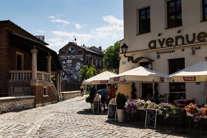 Krakow Jewish Quarter Guided Walking Tour - Rynek Glowny and the Flow Between Stops