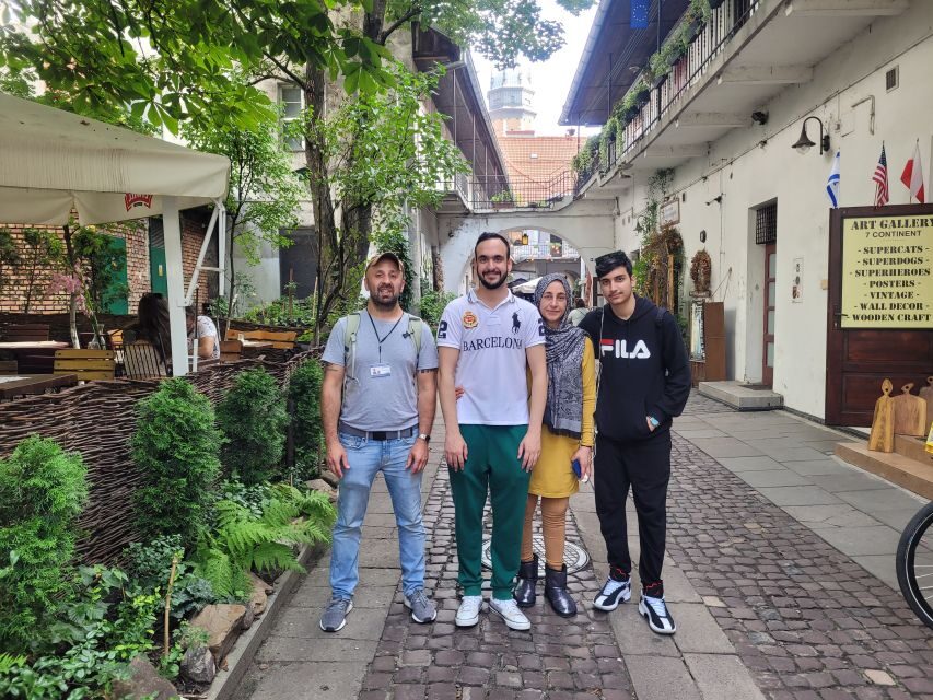 Krakow Jewish Quarter Tour, Kazimierz and Ghetto - From Kazimierz to the WWII ghetto: walls and the story of confinement