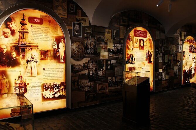Krakow: John Paul II Home & Black Madonna Sanctuary - Guided Tour - How long you’ll spend in each place (and where time can feel tight)