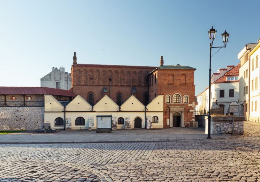 Krakow: Kazimierz District Jewish Heritage Tour - Szeroka Street walk: reading Kazimierz like a neighborhood
