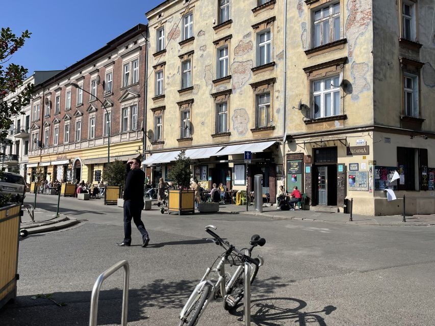 Krakow: Kazimierz District Jewish Heritage Tour - Starting at the Old Synagogue: where the story begins