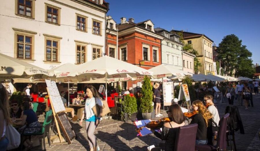 Krakow: Kazimierz Jewish District Private Guided Tour - Jewish Monuments and the Seven Main Synagogues