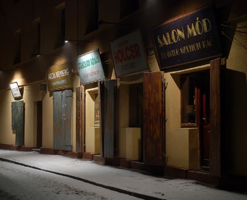 Krakow: Kazimierz Jewish District Private Guided Tour - Szeroka Street and Kazimierz Old Quarter: Your Orientation Starts Here
