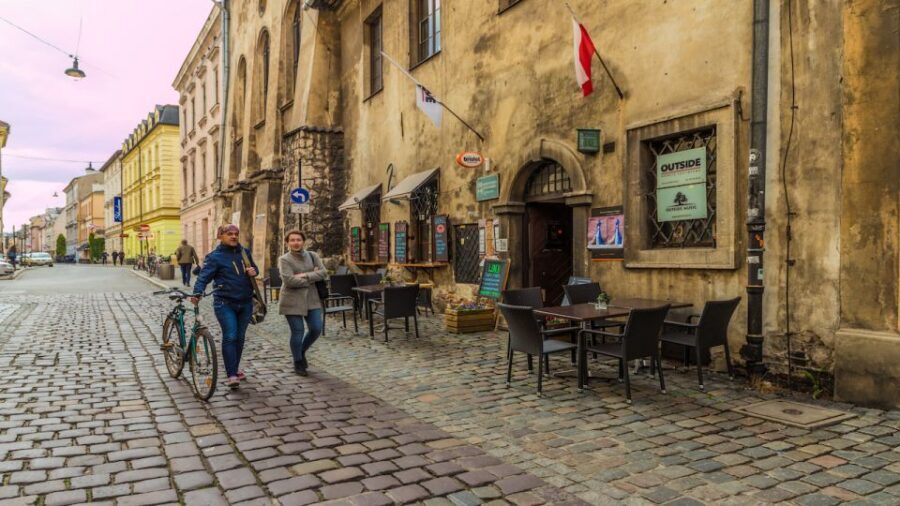 Krakow: Kazimierz Jewish Quarter Walking Tour - Szeroka Street: where the Jewish Quarter’s daily rhythm began