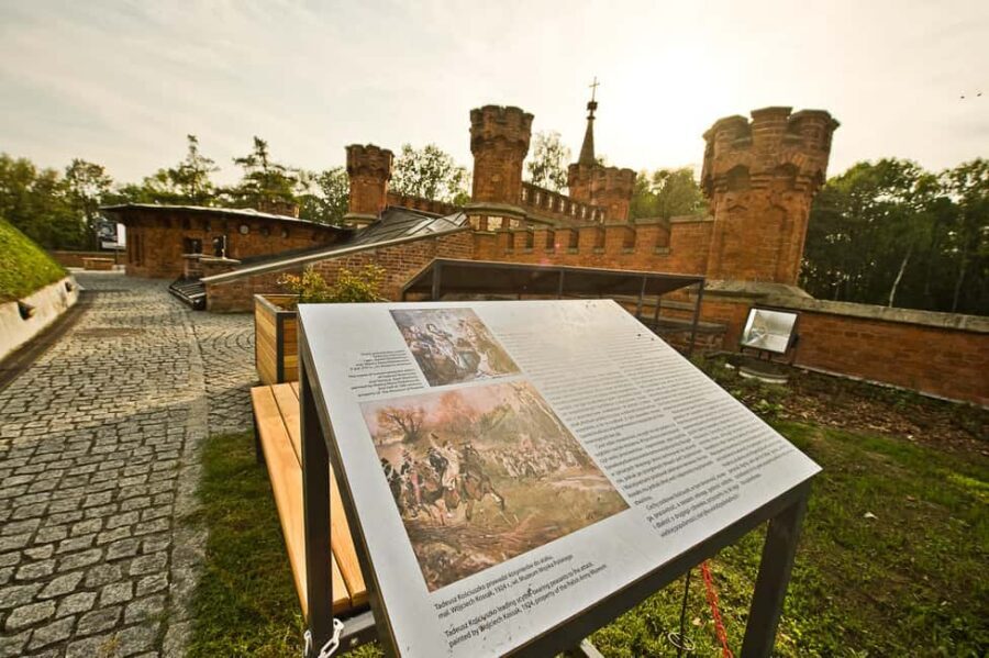 Krakow: Kościuszko Mound Entry Ticket with Exhibitions - Inside the post-Austrian fort buildings: what the exhibitions add