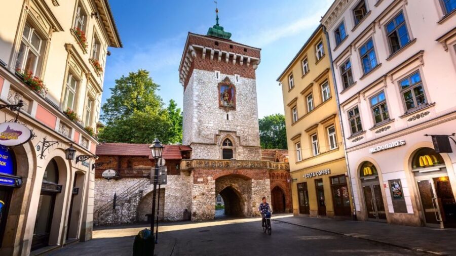 Krakow: Old Town Audioguided walking Tour - Key things to know before you go