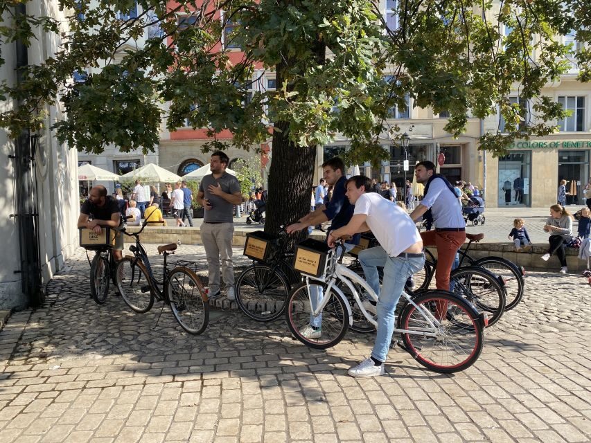 Krakow: Old Town Bike Tour with a Guide - Bike comfort, helmets, and what to check before you roll