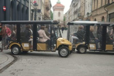 Krakow: Old Town, Ghetto, and Kazimierz Golf Cart Tour - Old Town Start at Krakow Old Town: Market Square and Cloth Hall