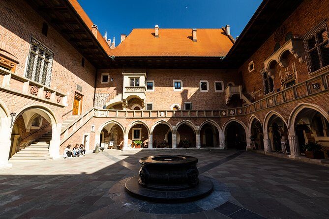 Krakow Old Town Guided Walking Tour - Baroque Kraków: St. Peter and St. Paul and a Fortress Church Stop