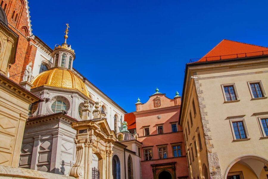 Krakow: Old Town Guided Walking Tour - Babican outpost: why defense belongs in the same story as romance