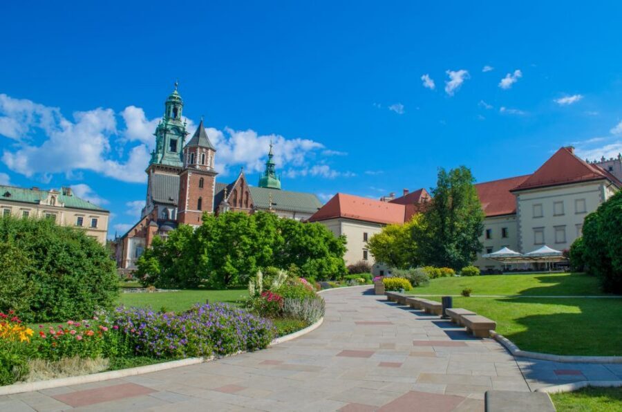 Krakow: Old Town Highlights Private Walking Tour - The churches between the big squares: reading Krakow’s skyline