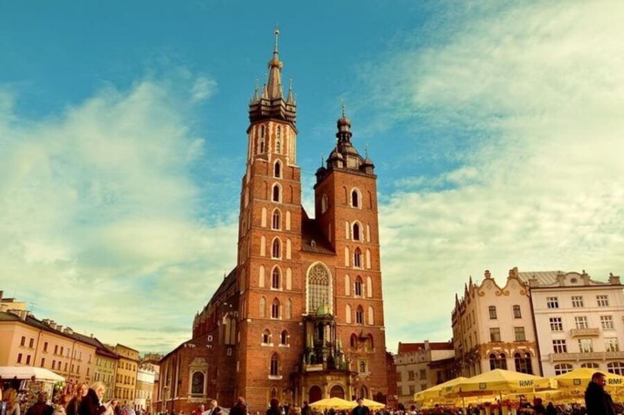 Krakow : Old Town Walking Tour With A guide - Key highlights to know before you go