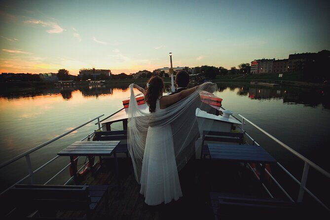 Krakow: One Hour Evening or Night Boat Trip - CRICOTEKA: the industrial-meets-modern building you’ll remember