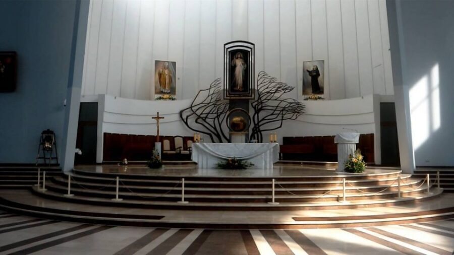 Krakow: Pope John Paul II Guided Tour with Home & Sanctuary - Wadowice Break Time: Coffee and Time to Let the Story Land
