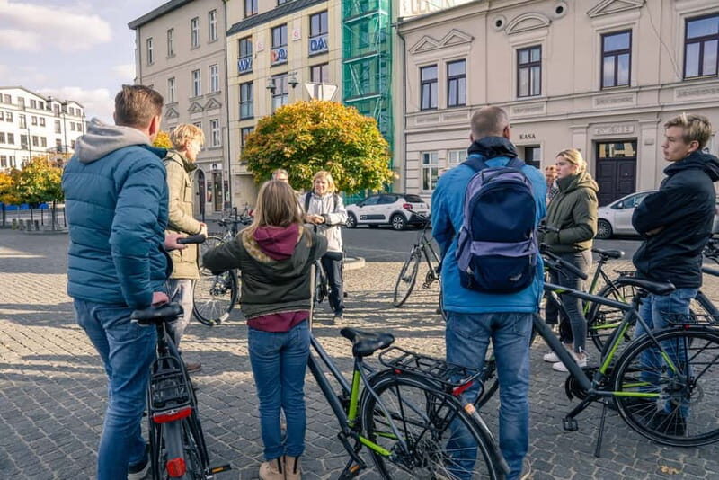 Krakow: Private Bike Tour - Choosing the sights: Old Town, Jewish Quarter, ghetto or riverbank