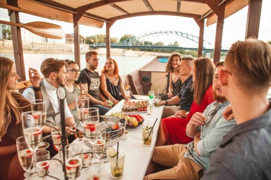 Krakow: Private Traditional Gondola Cruise - Price and value: $164 for up to 12 people (how to judge if it’s worth it)