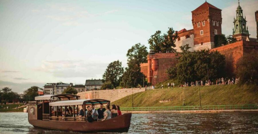 Krakow: Private Traditional Gondola Cruise - The gondola itself: small, covered, and built for comfort