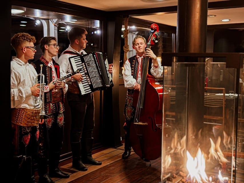 Krakow: Regional Polish Dinner with Vistula River Cruise - Key things you’ll notice right away
