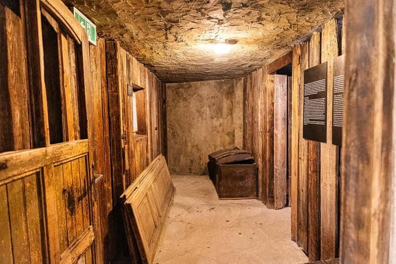 Krakow: Schindler's Factory Ticket and Guided Tour Option - What the English Guides Add (Foki, Natalia, Wojciech, Marta, and More)