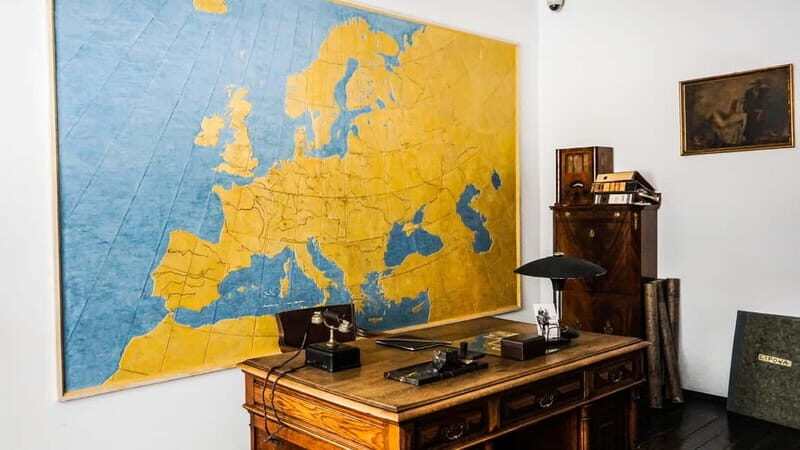 Krakow: Schindler's Factory Tour and Entrance Ticket - What $25 gets you: value, timing, and why the line-skip matters