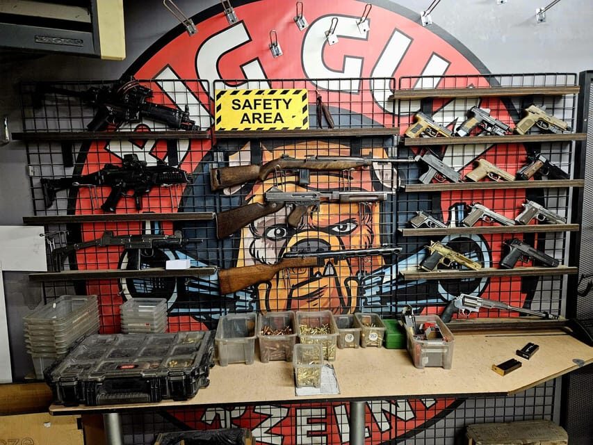 Krakow: Shooting range with hotel pickup - Quick hits before you go