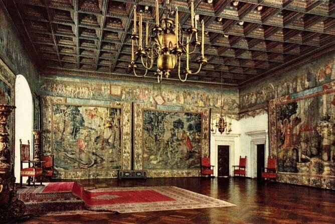 Krakow Skip The Line Wawel Castle and Cathedral Private Tour - Wawel Royal Castle: the State Rooms you actually want to see