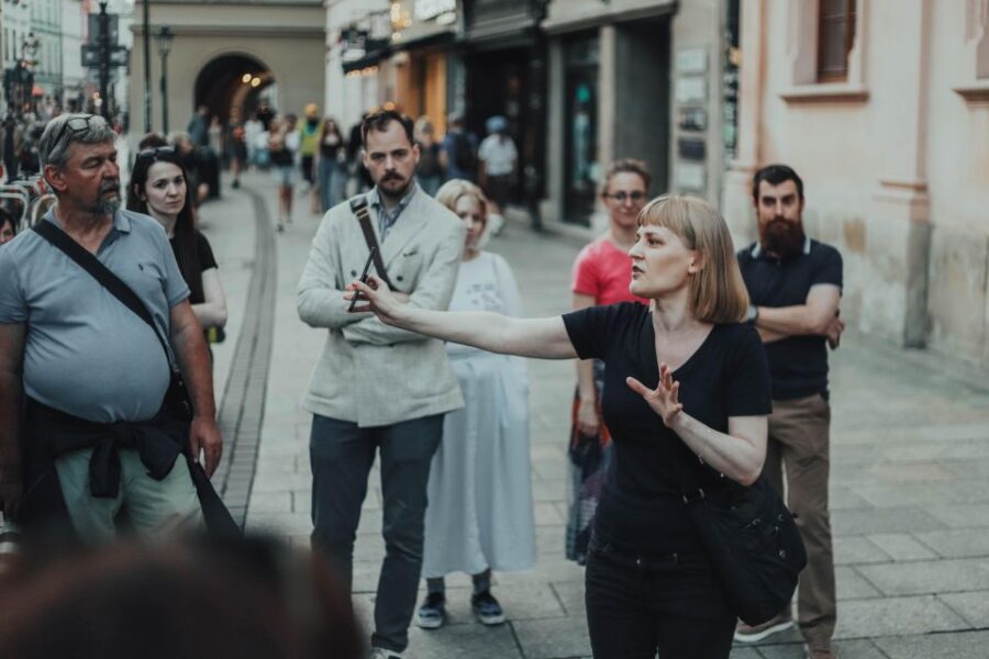 Krakow: Spooky Tales Guided Walking Tour - Meeting at Hotel Polski pod Białym Orłem and Getting in the Zone