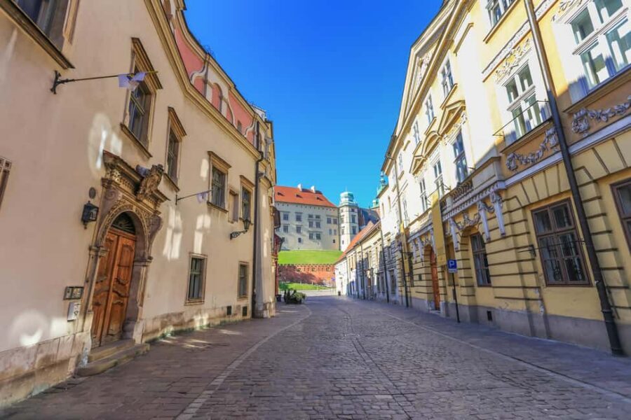 Krakow: The Underground Market Museum Guided Tour - A 90-minute guided walk that stays on track