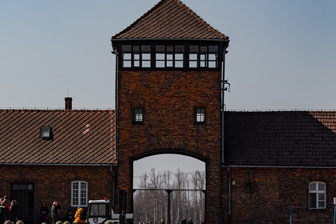 Krakow to Auschwitz Birkenau Guided Tour with Private Transfer - The Ride: Air-Conditioned Transfer, Real Pickup, and a Clean Day Plan