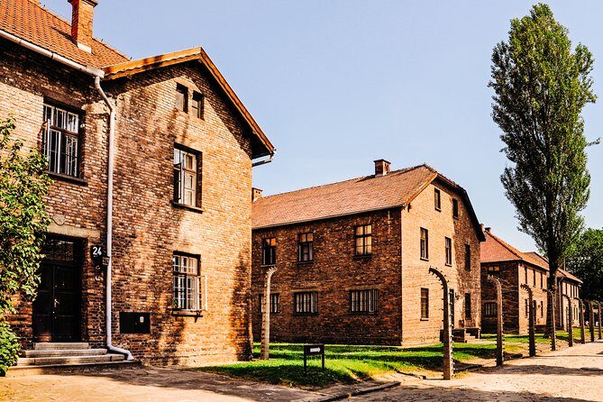 Krakow to Auschwitz-Birkenau Live Guided Tour & Hotel Pick-up - So, should you book this Auschwitz-Birkenau day tour from Krakow?