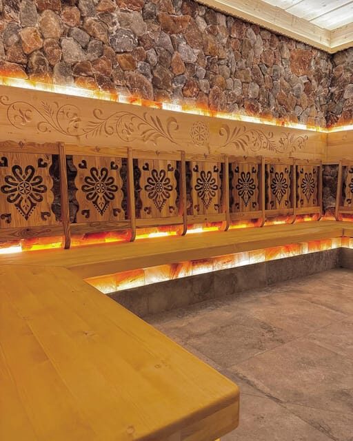 Kraków: Twilight Thermal Baths - Water slides, jacuzzis, and dry saunas: fun with a purpose