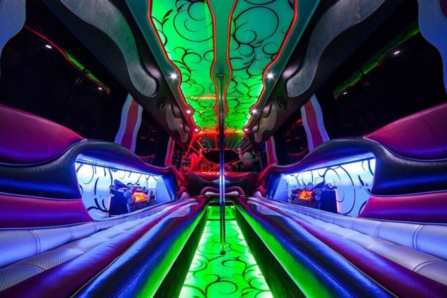 Kraków: VIP Limo Party Tour with Drinks & Club Entry - Practical Tips for a Smooth Night in Kraków